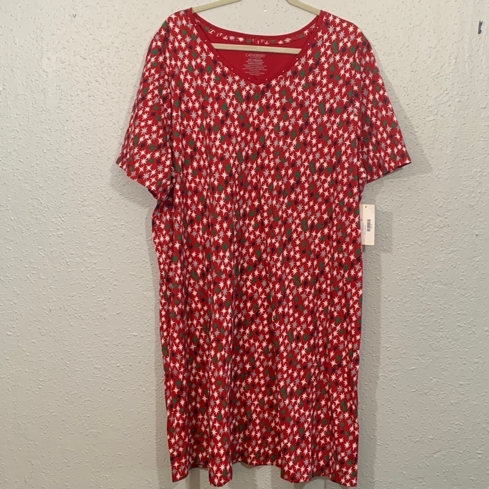 Catherines Red Star Screen Print V-Neck Short Sleeve Stretch Knit Sleepshirt NWT